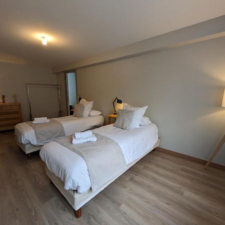 Maison De Ville Situee A 8 Kms Du Mont St Michel Pontorson Exteriör bild
