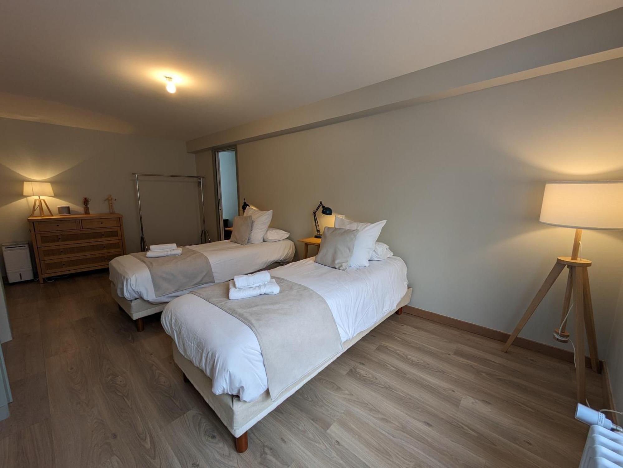 Maison De Ville Situee A 8 Kms Du Mont St Michel Pontorson Exteriör bild